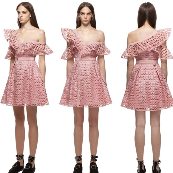 Dresses & Skirts - Self-Portrait Style Lace Asymmetric Shoulder Dress